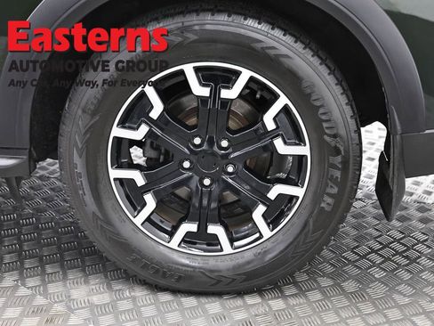 Used 2020 Nissan Pathfinder SL AWD/4WD image 37