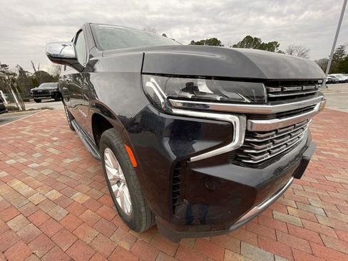 Used 2023 Chevrolet Suburban Premier AWD/4WD image 6