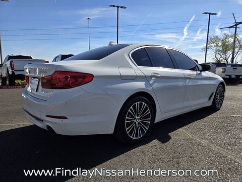 Used 2020 BMW 530e w/ Convenience Package image 6