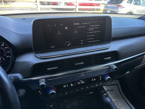 Used 2022 Kia Telluride EX w/ EX Premium Package image 19