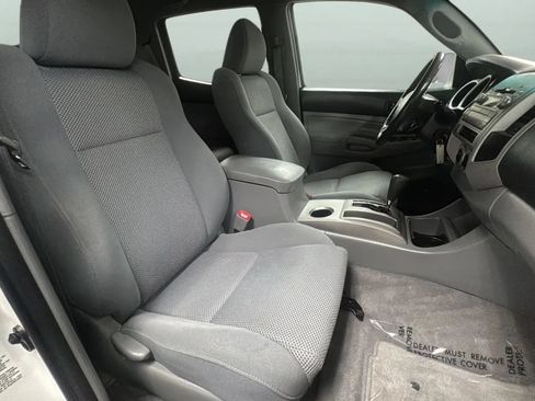 Used 2009 Toyota Tacoma PreRunner RWD image 10