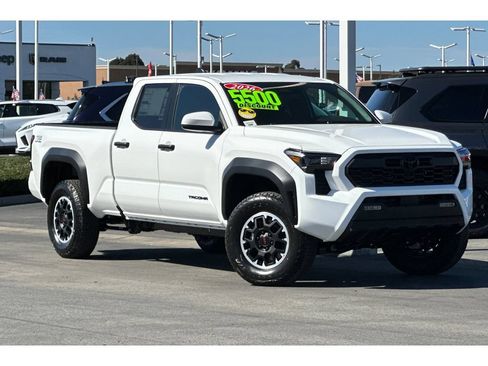 New 2026 Toyota Tacoma TRD Off-Road w/ TRD Off Road Premium Package AWD/4WD image 2