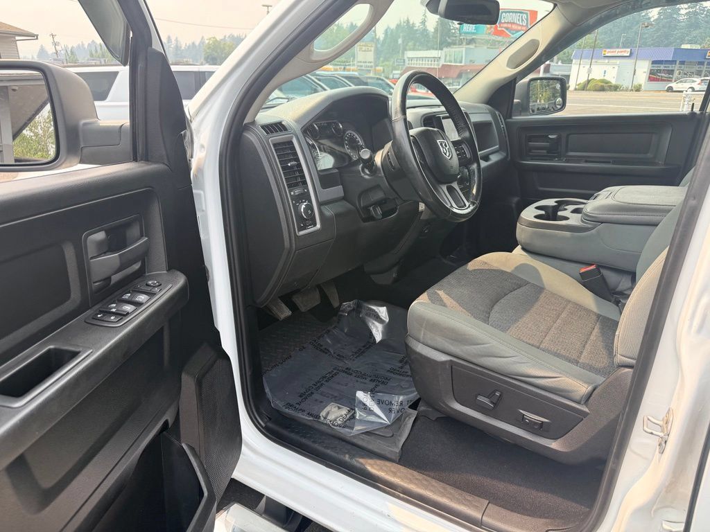 Used 2019 RAM 1500 Tradesman w/ SXT Plus Group AWD/4WD image 17