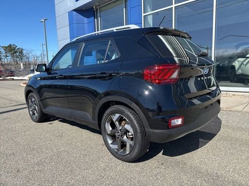 Certified 2026 Hyundai Venue SEL image 8