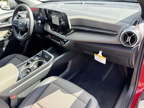 New 2027 Chevrolet Equinox LT w/ Convenience Package II AWD/4WD image 28