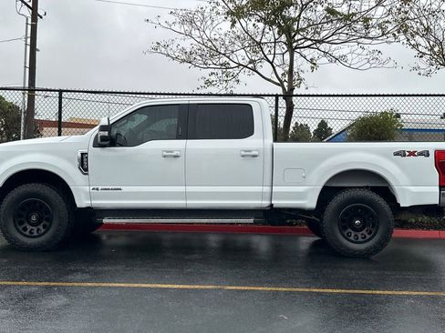 Used 2022 Ford F250 Lariat image 8