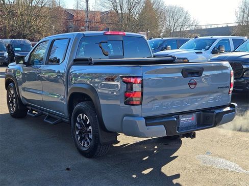 Used 2023 Nissan Frontier PRO-4X w/ Pro Convenience Package image 5