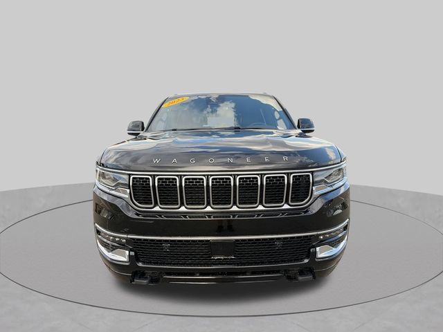 Used 2023 Jeep Wagoneer 4WD image 3