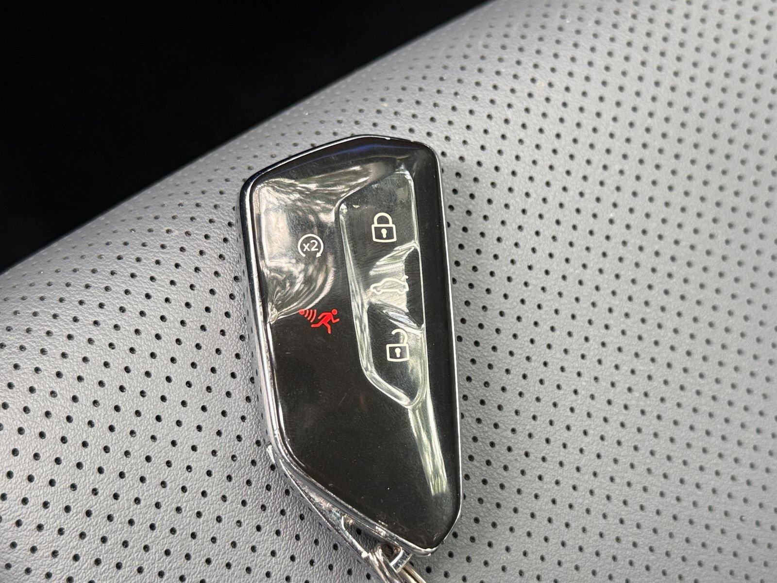 Used 2026 Volkswagen Tiguan SE FWD image 20