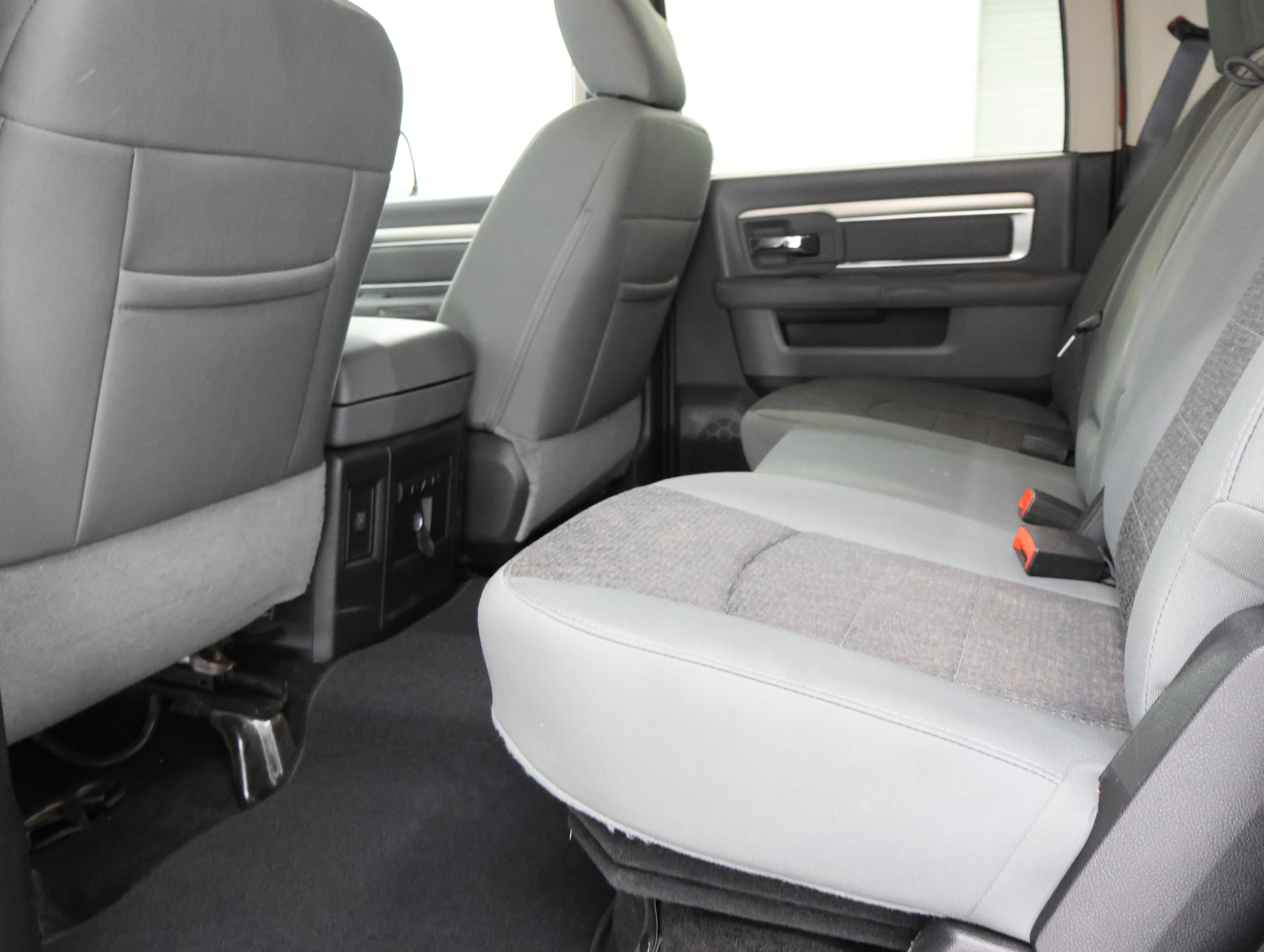 Used 2015 RAM 2500 Big Horn AWD/4WD image 9