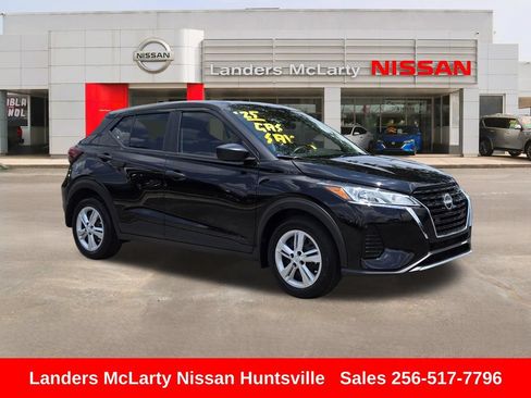 Used 2025 Nissan Kicks Play S FWD image 1