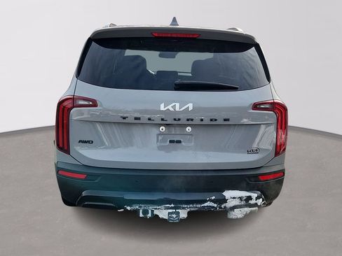 Used 2022 Kia Telluride EX w/ EX Premium Package image 5