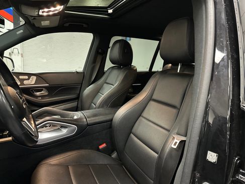 Used 2020 Mercedes-Benz GLS 450 4MATIC image 16