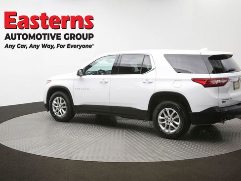 Used 2021 Chevrolet Traverse LS AWD/4WD image 62