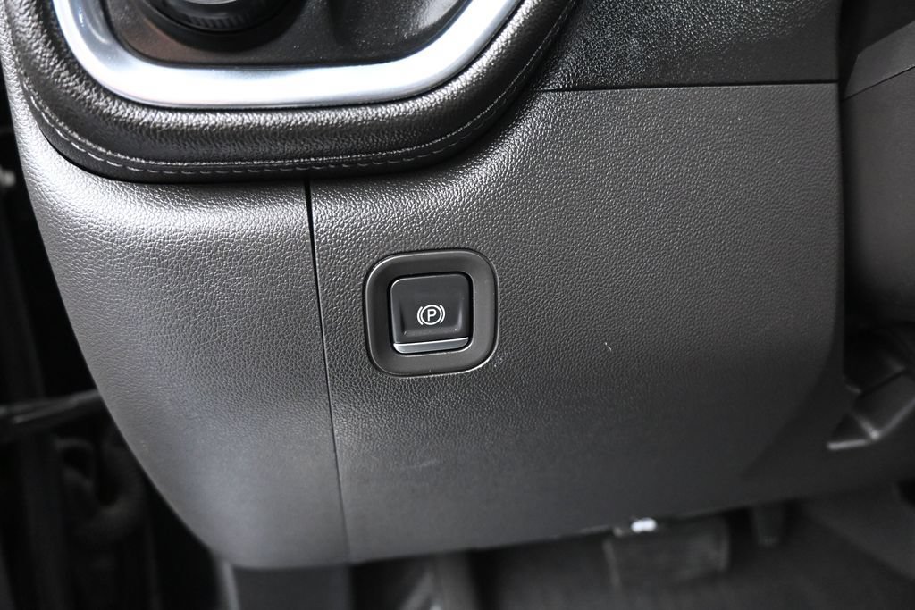Used 2020 Chevrolet Silverado 1500 LT w/ All-Star Edition RWD image 13