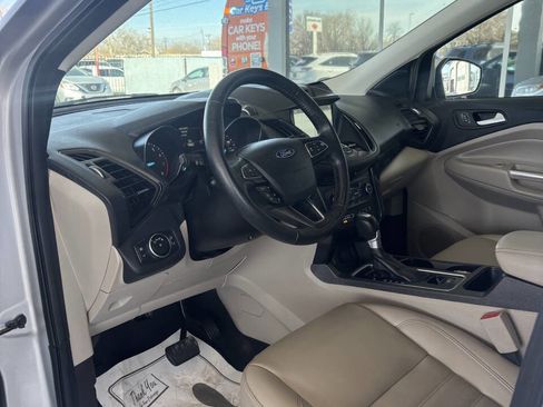 Used 2018 Ford Escape Titanium w/ Ford Safe & Smart Package image 9