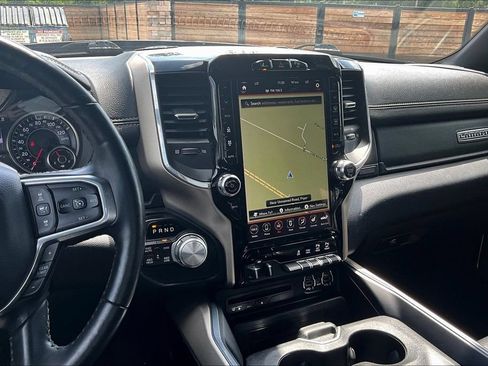 Used 2019 RAM 1500 Laramie AWD/4WD image 6