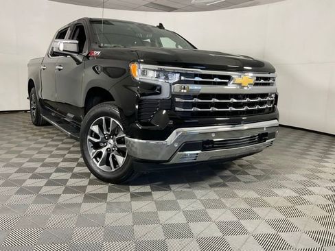 Used 2023 Chevrolet Silverado 1500 LTZ AWD/4WD image 50