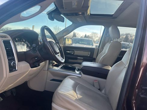 Used 2015 RAM 1500 Laramie w/ Convenience Group image 8