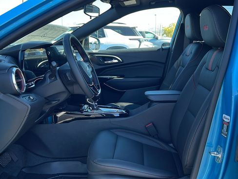 New 2026 Chevrolet Trax RS w/ Sunroof Package image 30