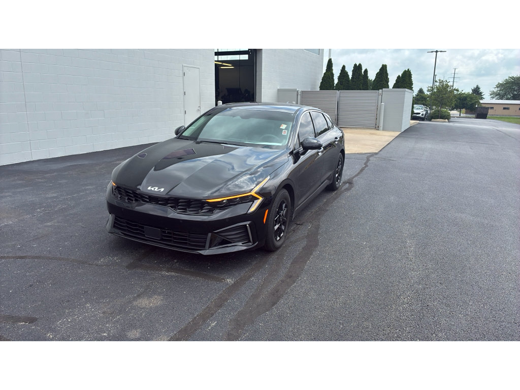 Used 2026 Kia K5 LXS FWD image 3