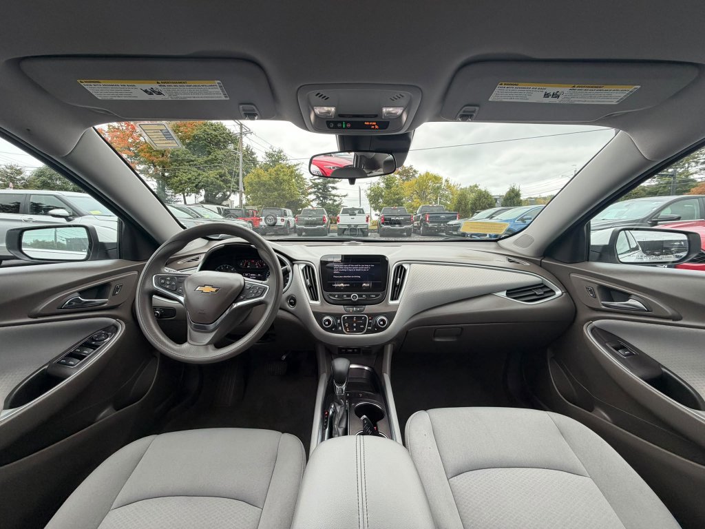 Used 2024 Chevrolet Malibu LT FWD image 15