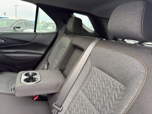 Used 2024 Chevrolet Equinox LT image 34