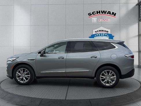 Used 2023 Buick Enclave Essence w/ Experience Buick Package AWD/4WD image 7
