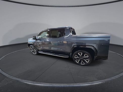 New 2025 GMC Sierra EV Denali image 2
