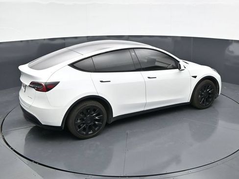 Used 2021 Tesla Model Y Long Range AWD/4WD image 30