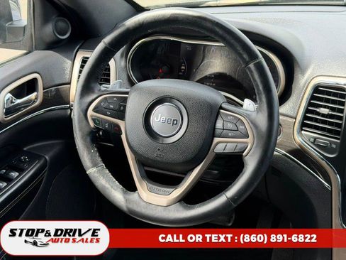 Used 2015 Jeep Grand Cherokee Limited w/ Luxury Group II AWD/4WD image 13