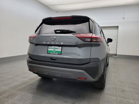 Used 2023 Nissan Rogue S image 7