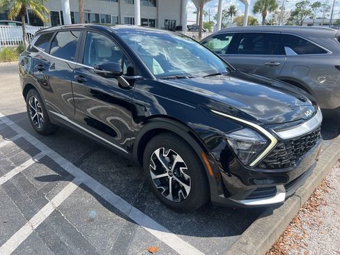 Certified 2023 Kia Sportage EX image 3