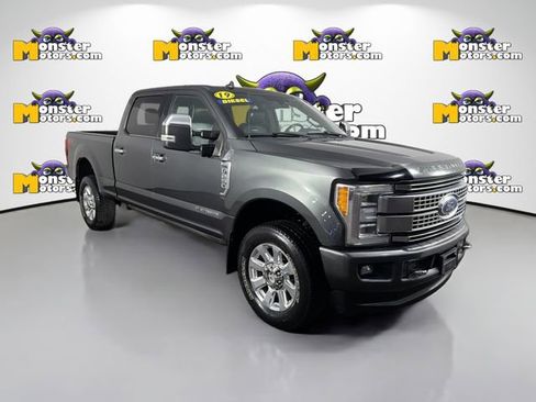 Used 2019 Ford F250 Platinum w/ Platinum Ultimate Package AWD/4WD image 3