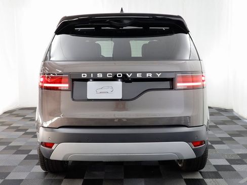 New 2025 Land Rover Discovery S AWD/4WD image 17