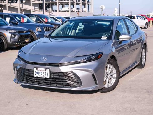 Used 2025 Toyota Camry LE FWD image 1