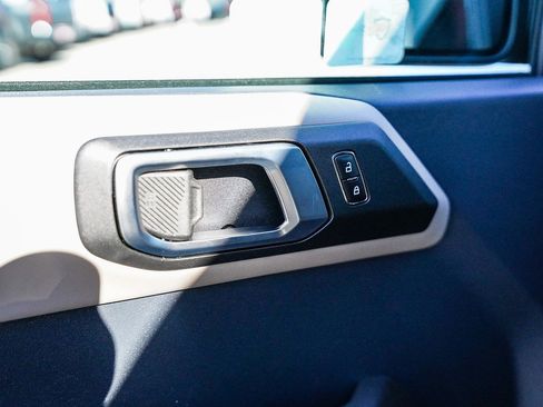 Used 2023 Ford Bronco Wildtrak image 20