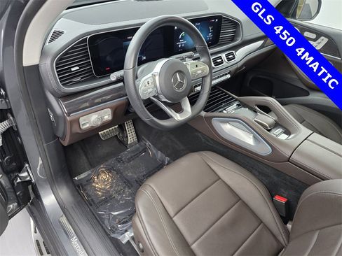 Used 2023 Mercedes-Benz GLS 450 4MATIC image 10