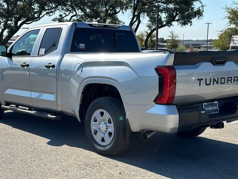New 2026 Toyota Tundra SR image 6