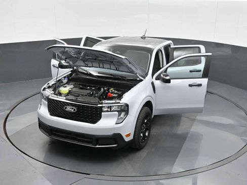 New 2025 Ford Maverick XLT w/ XLT Luxury Package image 27