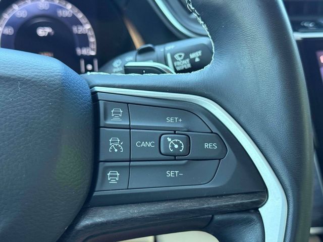 Used 2021 Jeep Grand Cherokee L Limited AWD/4WD image 27