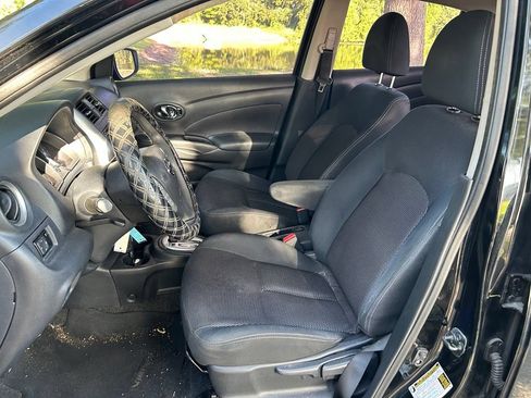 Used 2017 Nissan Versa SV FWD image 13