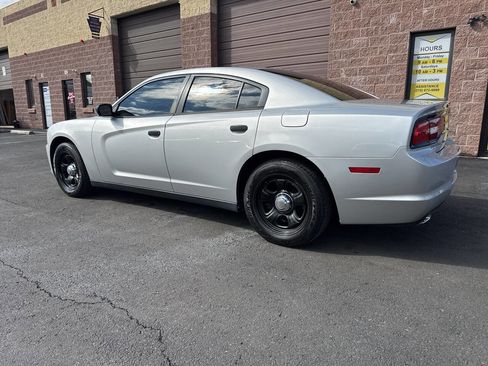Used 2011 Dodge Charger Police w/ Convenience Group I image 19