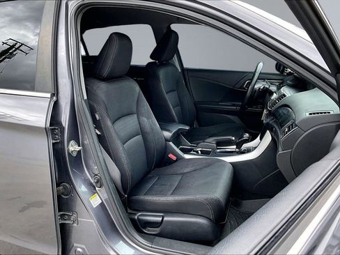 Used 2014 Honda Accord Sport image 16