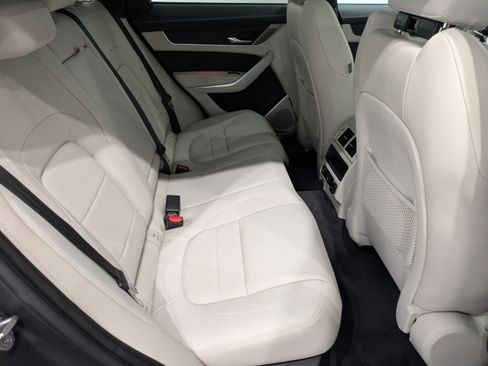 New 2026 Jaguar F-PACE R-Dynamic S image 21