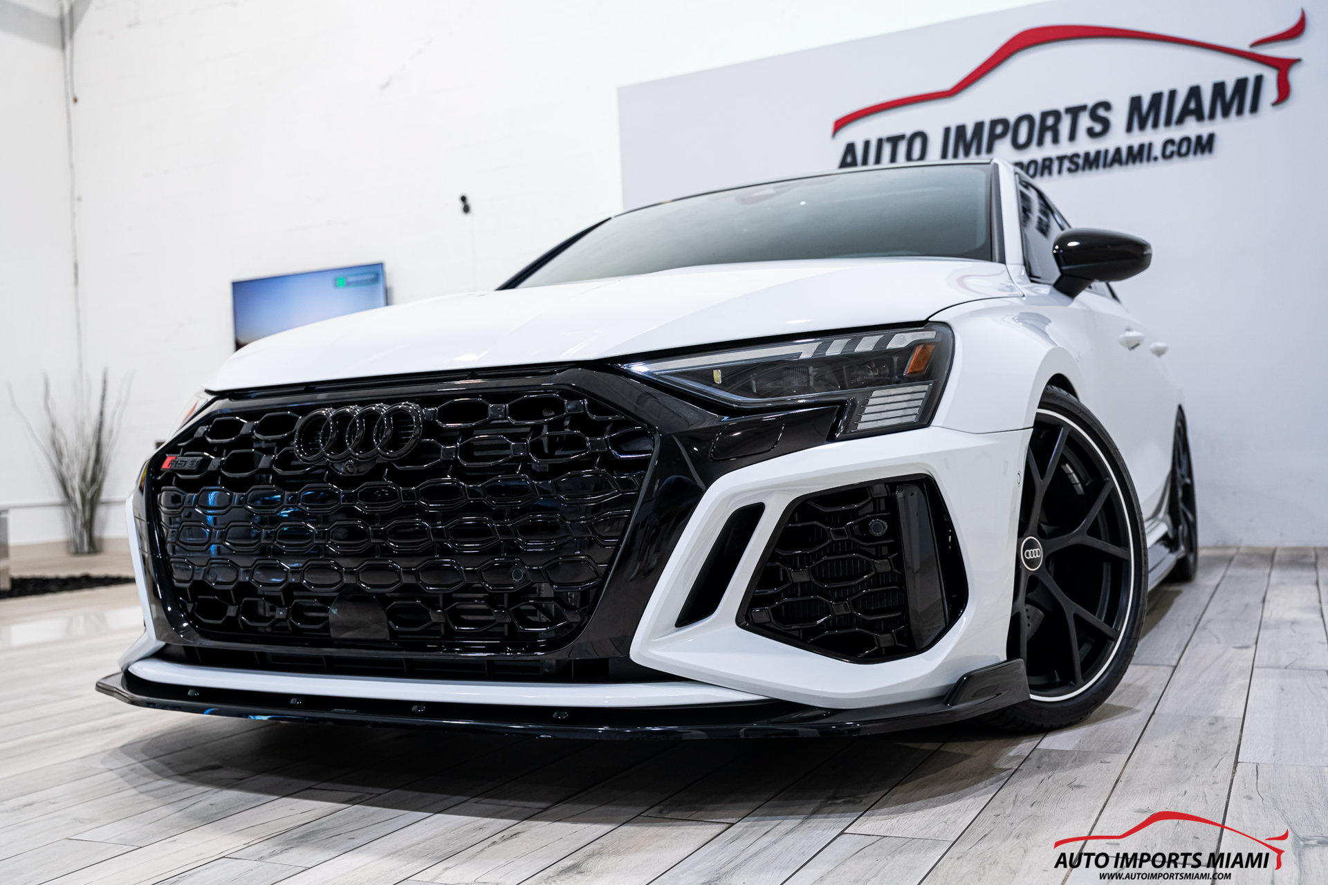 Used 2024 Audi RS 3 AWD/4WD image 2