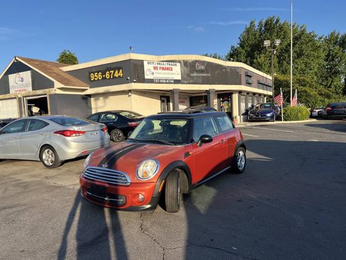 Used 2012 MINI Cooper Hardtop FWD image 2