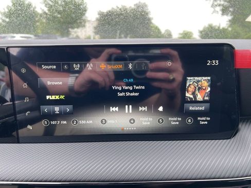 New 2025 Nissan Kicks SR image 15