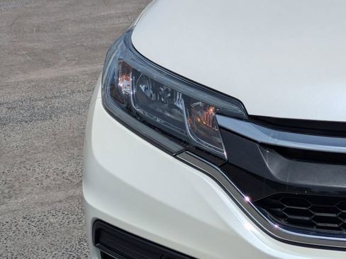 Used 2016 Honda CR-V LX image 10