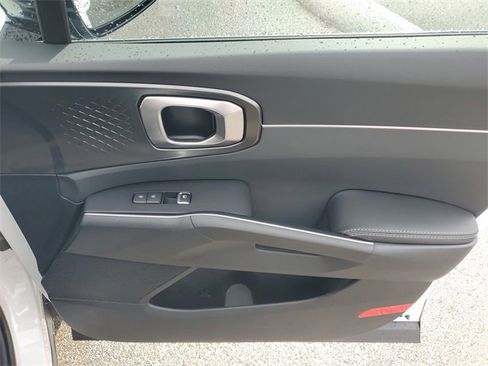 New 2026 Kia Sorento S image 10